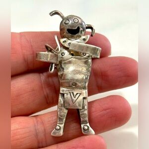 Sterling silver Native American Tribal brooch/pendant signed